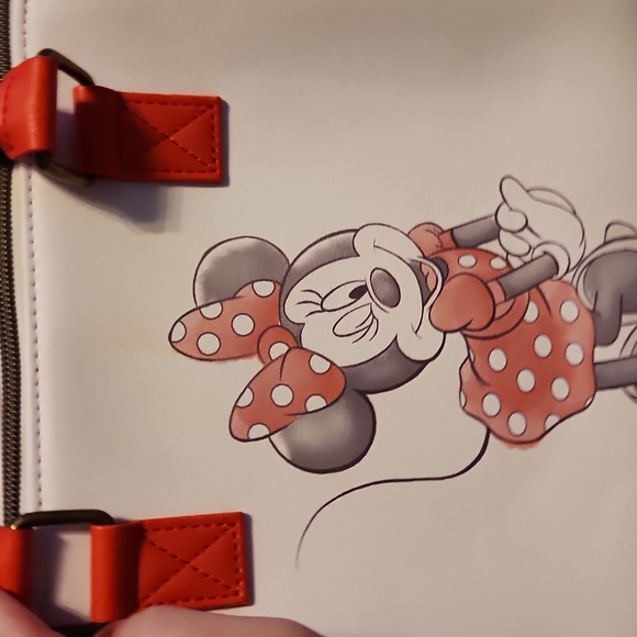 Loungefly Minnie Mouse Satchel - Picture 4 of 11